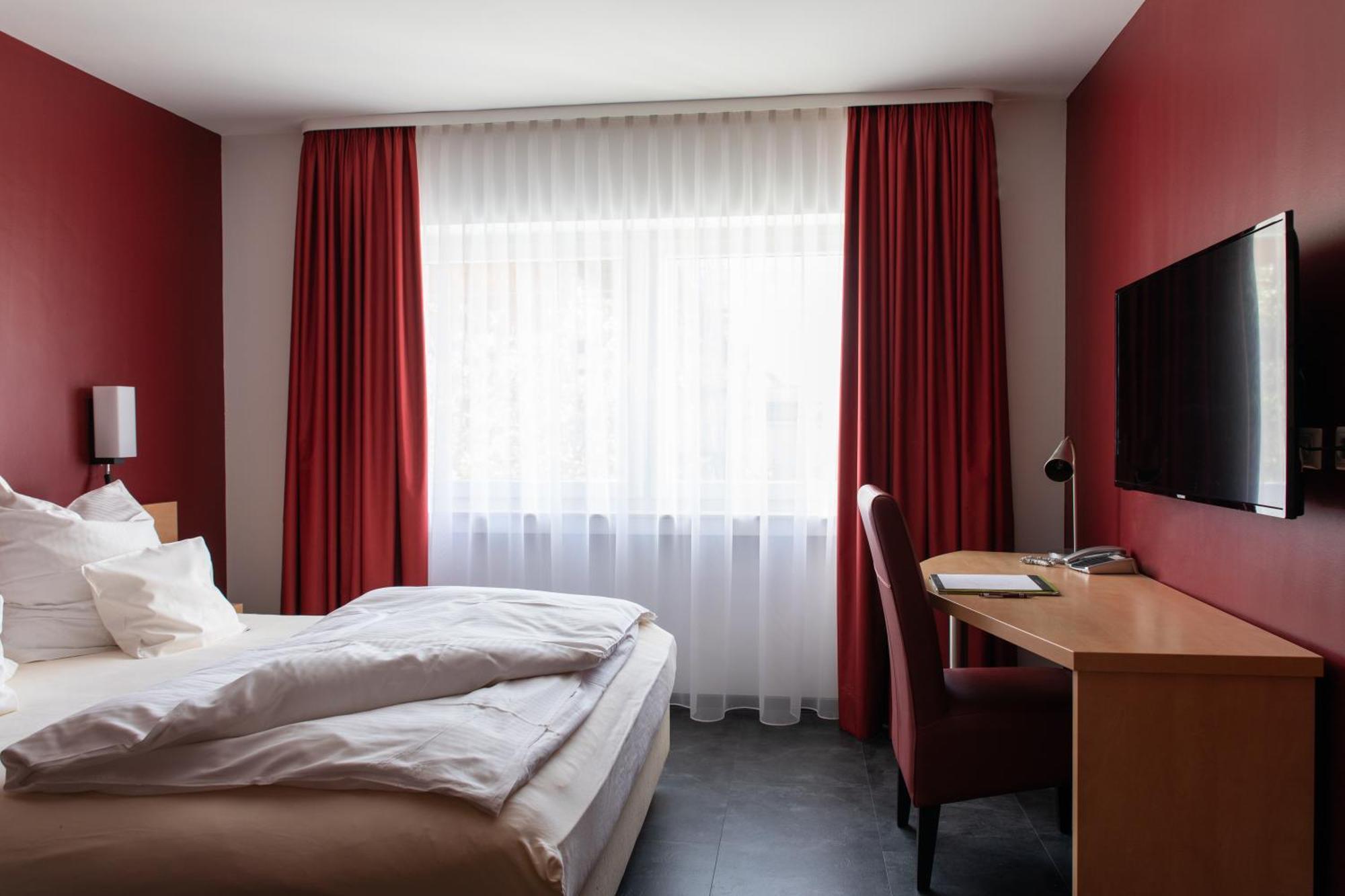 Mein Schlosshotel Heusenstamm Luaran gambar